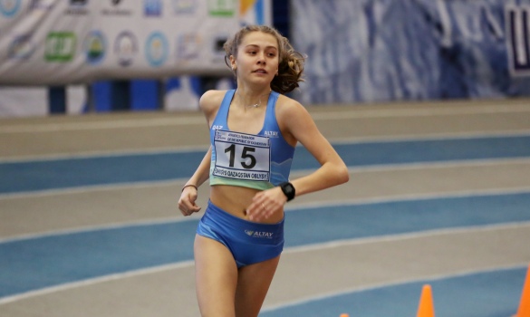 Арина Гладышева улучшила высшее достижение Чемпионата Казахстана в помещении U16 в беге на 1500м